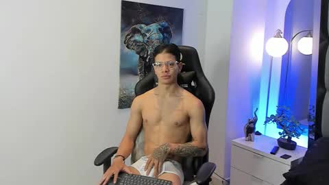 tony_petrov online show from 11.16.25