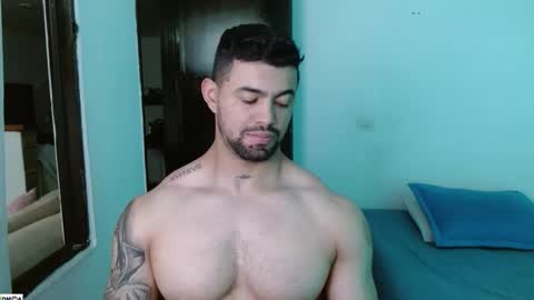 Snapshot of tonyking21 chatting on 11.05.25 ANTONY online show from 11.05.25