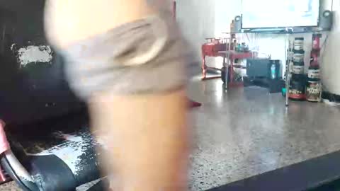 Snapshot of tonylatinsex chatting on 10.29.25 Tonylatinsex online show from 10.29.25