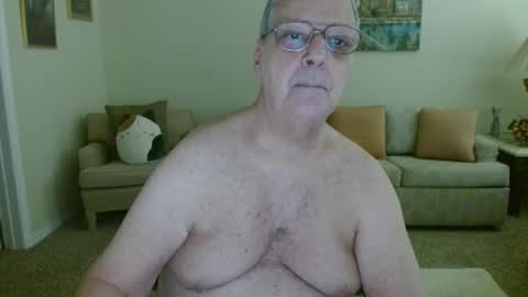 Snapshot of tonysview12000 chatting on 09.28.25 tonysview12000 online show from 09.28.25