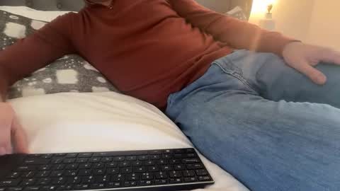 Snapshot of too_naughty chatting on 12.01.25 too_naughty online show from 12.01.25