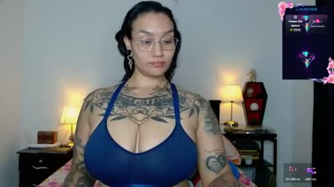 Snapshot of toothyy chatting on 07.18.26 toothyy online show from 07.18.26