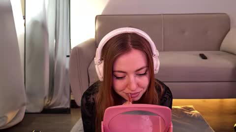 Lina  Next stream January 4  11am UTC 0 online show from 03.11.26