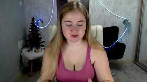 tori_blond online show from 01.17.25