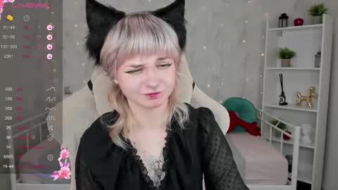 Tori online show from 10.22.25