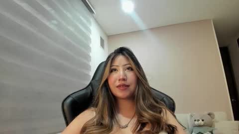 Snapshot of tori_gomez chatting on 05.10.26 Victoria Gomez online show from 05.10.26