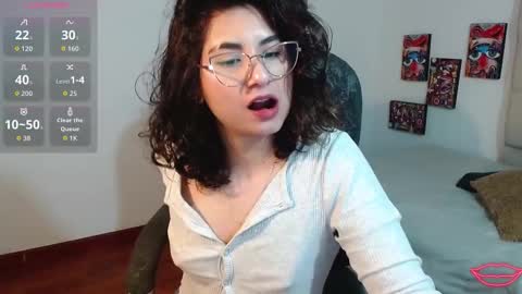 tori_just online show from 10.04.25