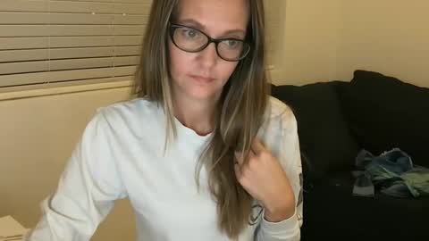 Tori Ryann online show from 12.20.24