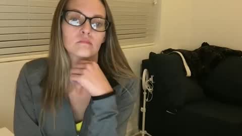 Tori Ryann online show from 12.21.24