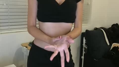 Tori Ryann online show from 12.30.24