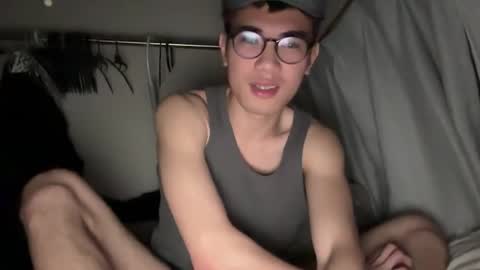 Snapshot of toshikaro0 chatting on 02.01.25 Karo online show from 02.01.25