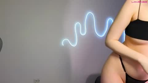 Toshi online show from 11.20.25