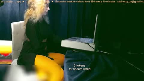 Snapshot of totally_spy chatting on 10.29.25 Madam Viktoria Vacation in Portugal 2811 - 0412 online show from 10.29.25