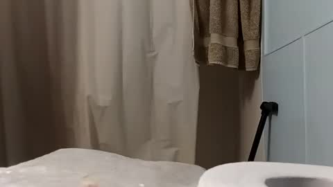 totallyawesome_65 online show from 09.22.25