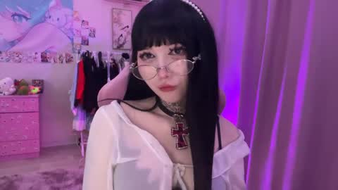 Snapshot of totcherry chatting on 04.07.26 Lina online show from 04.07.26