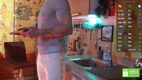 Snapshot of touch_of_eros chatting on 12.22.24 Paul online show from 12.22.24