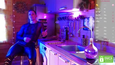 Snapshot of touch_of_eros chatting on 01.26.25 Paul online show from 01.26.25