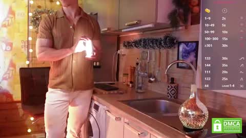 Snapshot of touch_of_eros chatting on 02.18.25 Paul online show from 02.18.25