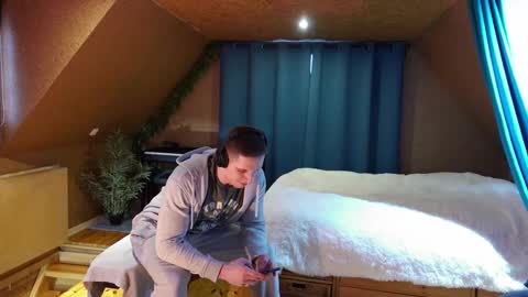 Snapshot of touch_of_eros chatting on 02.23.25 Paul online show from 02.23.25