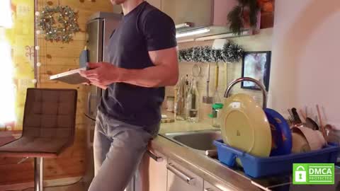 Snapshot of touch_of_eros chatting on 02.26.25 Paul online show from 02.26.25