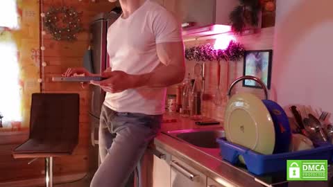 Snapshot of touch_of_eros chatting on 02.28.25 Paul online show from 02.28.25