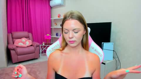 Touch The Heart online show from 02.03.26