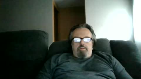 Snapshot of touchit9923 chatting on 09.17.25 jim online show from 09.17.25
