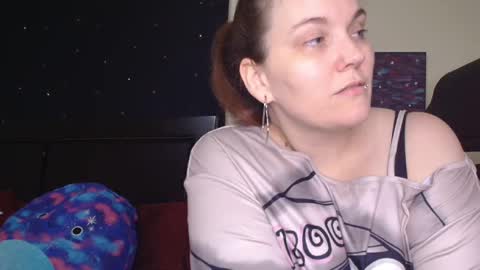 Snapshot of toxiclilly chatting on 10.18.25 Lilly Miss Mistress Goddess Maam Queen Boss online show from 10.18.25