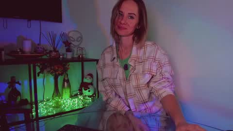 Snapshot of trafka_murafka chatting on 01.15.25 Hey my name is Kiri Kiri online show from 01.15.25