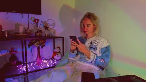 Snapshot of trafka_murafka chatting on 02.09.25 Hey my name is Kiri Kiri online show from 02.09.25