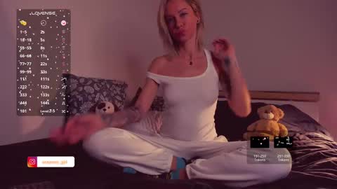 Snapshot of trafka_murafka chatting on 03.05.25 Hey my name is Kiri Kiri online show from 03.05.25