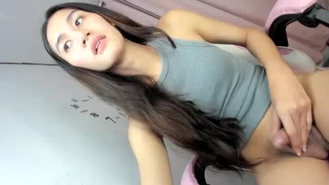 Snapshot of transbigcockrhian chatting on 12.04.24 Rhiane online show from 12.04.24