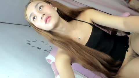 Snapshot of transbigcockrhian chatting on 01.14.25 Rhiane online show from 01.14.25