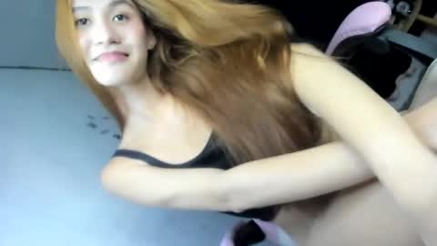 Snapshot of transbigcockrhian chatting on 03.02.25 Rhiane online show from 03.02.25