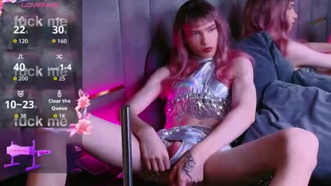 Snapshot of translustybabe chatting on 11.01.25 STACY online show from 11.01.25