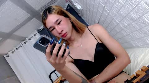 Chloe online show from 04.10.26