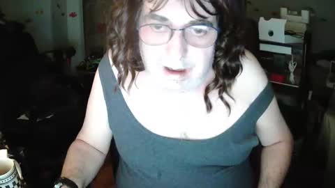 Snapshot of transmtfhello chatting on 01.10.26 Peter online show from 01.10.26