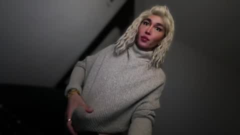 Snapshot of transnextdoor_ chatting on 11.25.25 ALMIGHTY GODDESS VALENTINA online show from 11.25.25