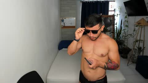 travis bakerr online show from 12.15.24