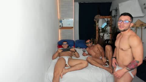 travis bakerr online show from 12.20.24