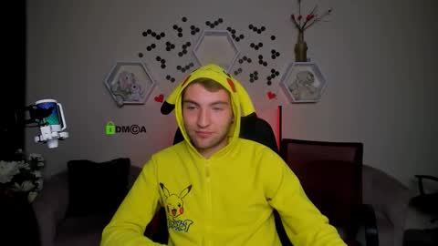 Snapshot of travis_wolf_ chatting on 09.13.25 Travis online show from 09.13.25