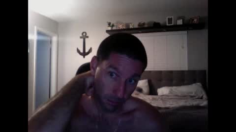 Snapshot of traviskenn chatting on 12.18.24 TravisKenn online show from 12.18.24