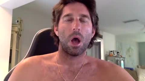 TravisKenn online show from 11.17.25