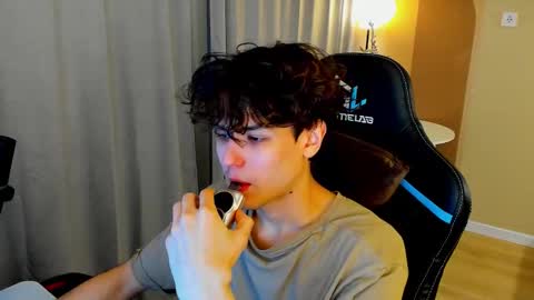 Snapshot of travisrivas chatting on 02.05.26 travisrivas online show from 02.05.26