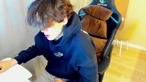 Snapshot of travisrivas chatting on 02.05.26 travisrivas online show from 02.05.26