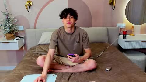 Snapshot of travisrivas chatting on 02.09.26 travisrivas online show from 02.09.26