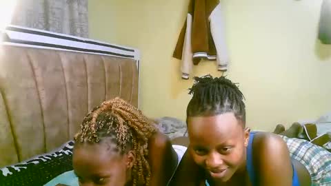 Snapshot of trazic_ chatting on 03.07.25 trazic_ online show from 03.07.25