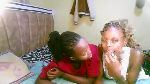 Snapshot of trazic_ chatting on 03.08.25 trazic_ online show from 03.08.25