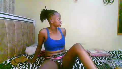 Snapshot of trazic_ chatting on 03.10.25 trazic_ online show from 03.10.25