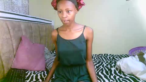 Snapshot of trazic_ chatting on 03.11.25 trazic_ online show from 03.11.25